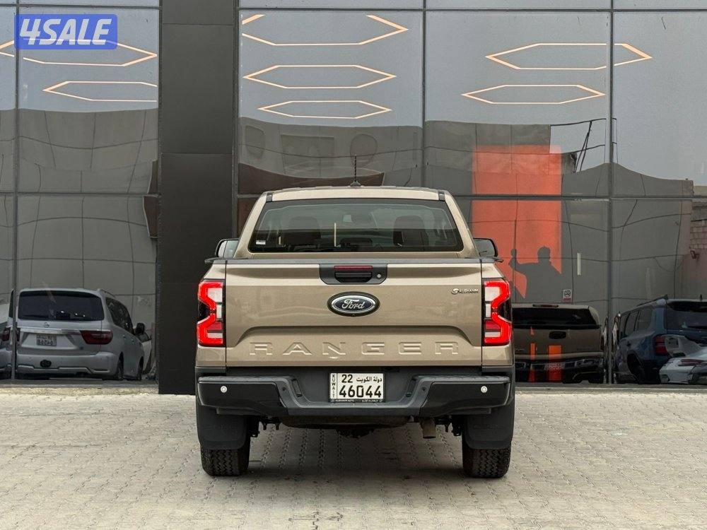 FORD RANGER _2023 عداد 12 الف فقط5