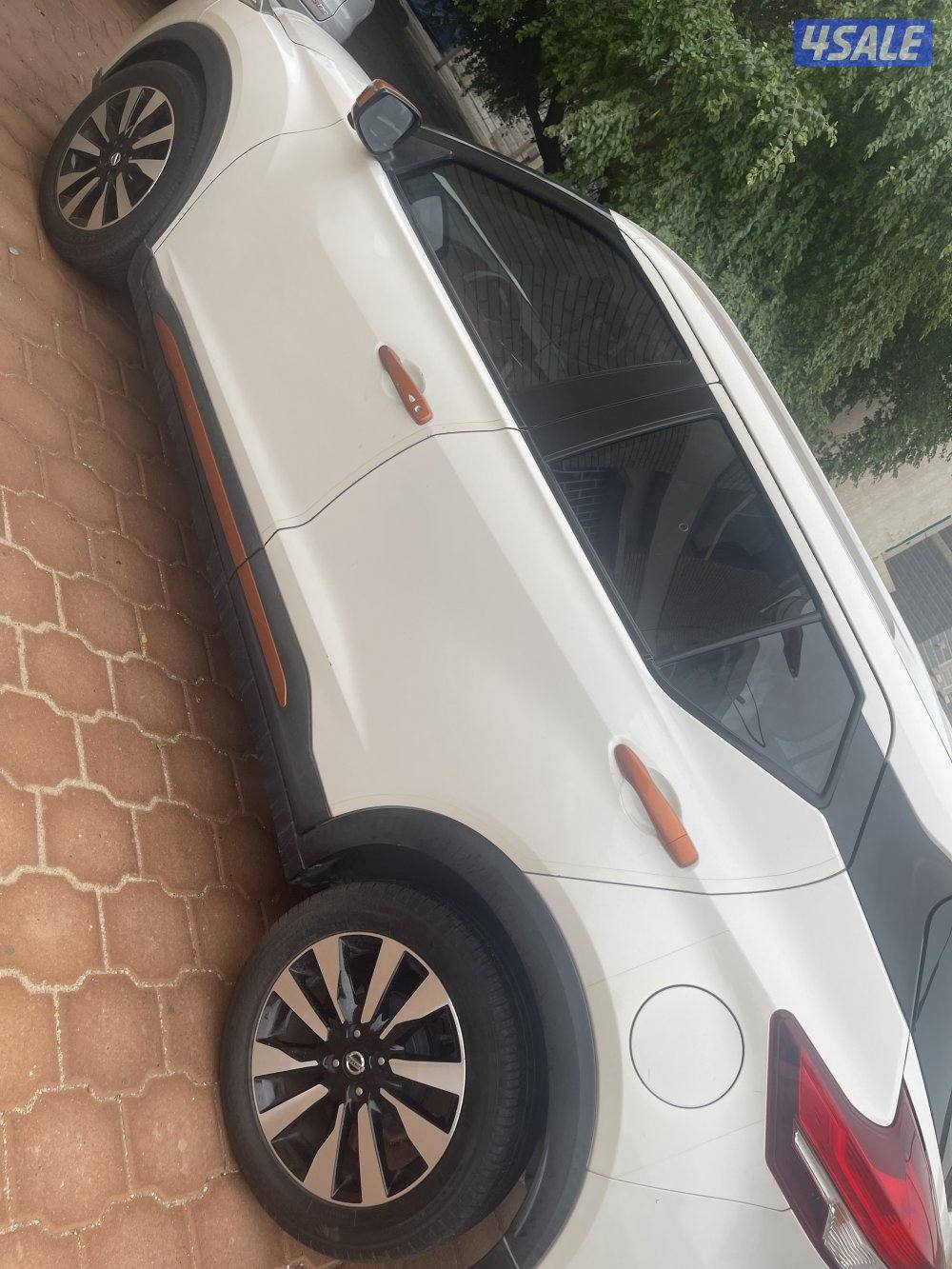 نيسان للبيع1