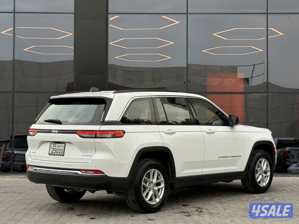 GRAND CHEROKE LAREDO 4*4 _20243