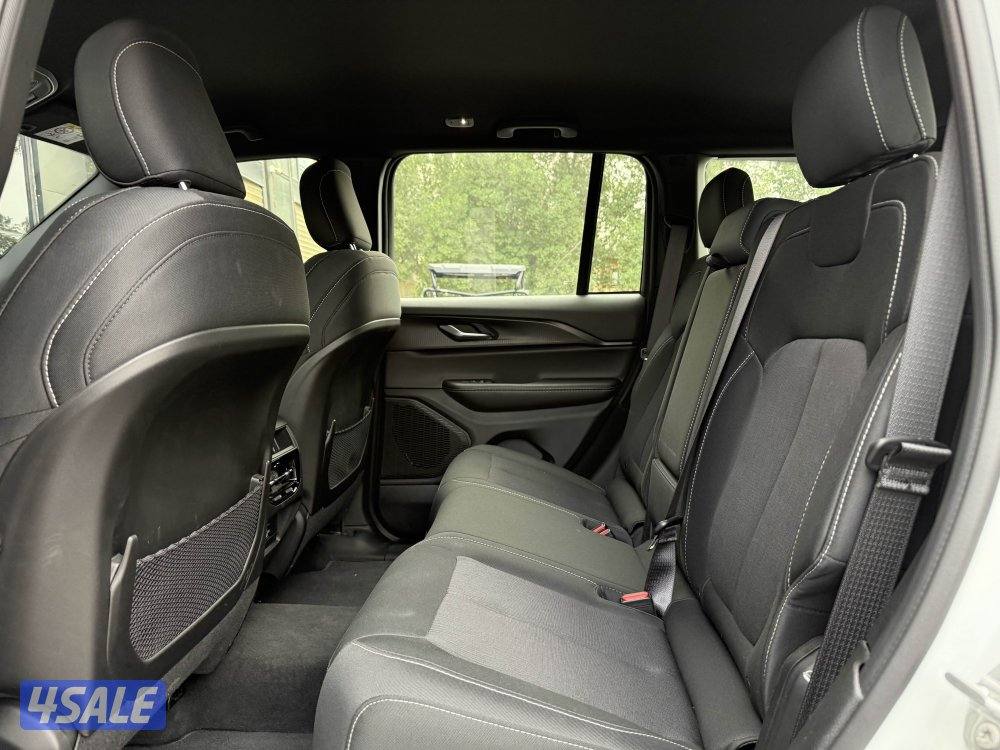 GRAND CHEROKE LAREDO 4*4 _20249