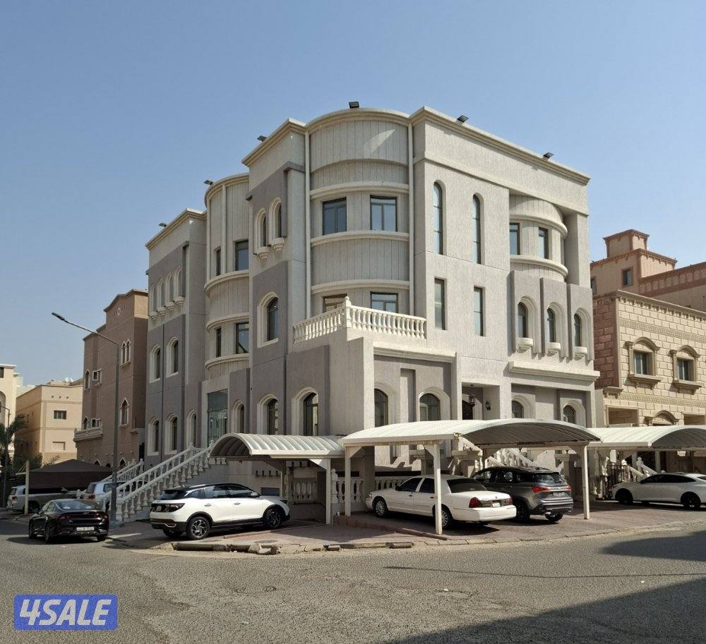 للبيع فيلا في فهد الاحمد0