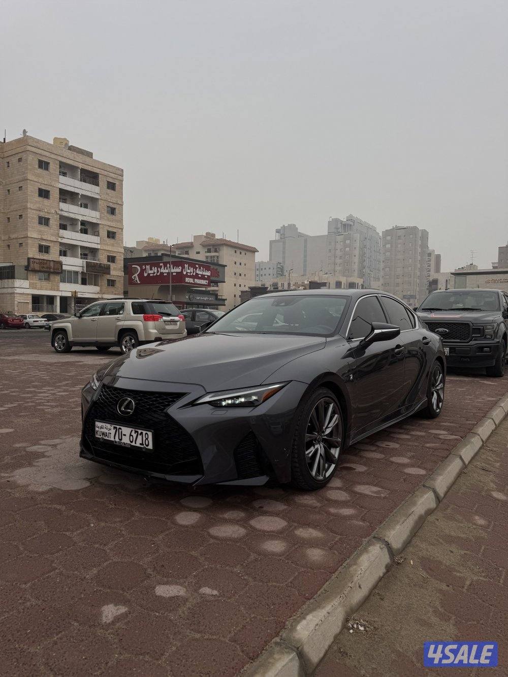 لكزس is350 F sport ماشي ١٥ فقط !!!1