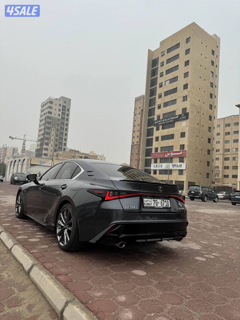 لكزس is350 F sport ماشي ١٥ فقط !!!4