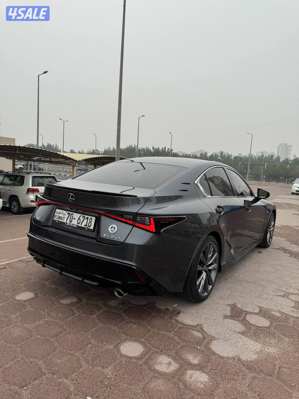 لكزس is350 F sport ماشي ١٥ فقط !!!6