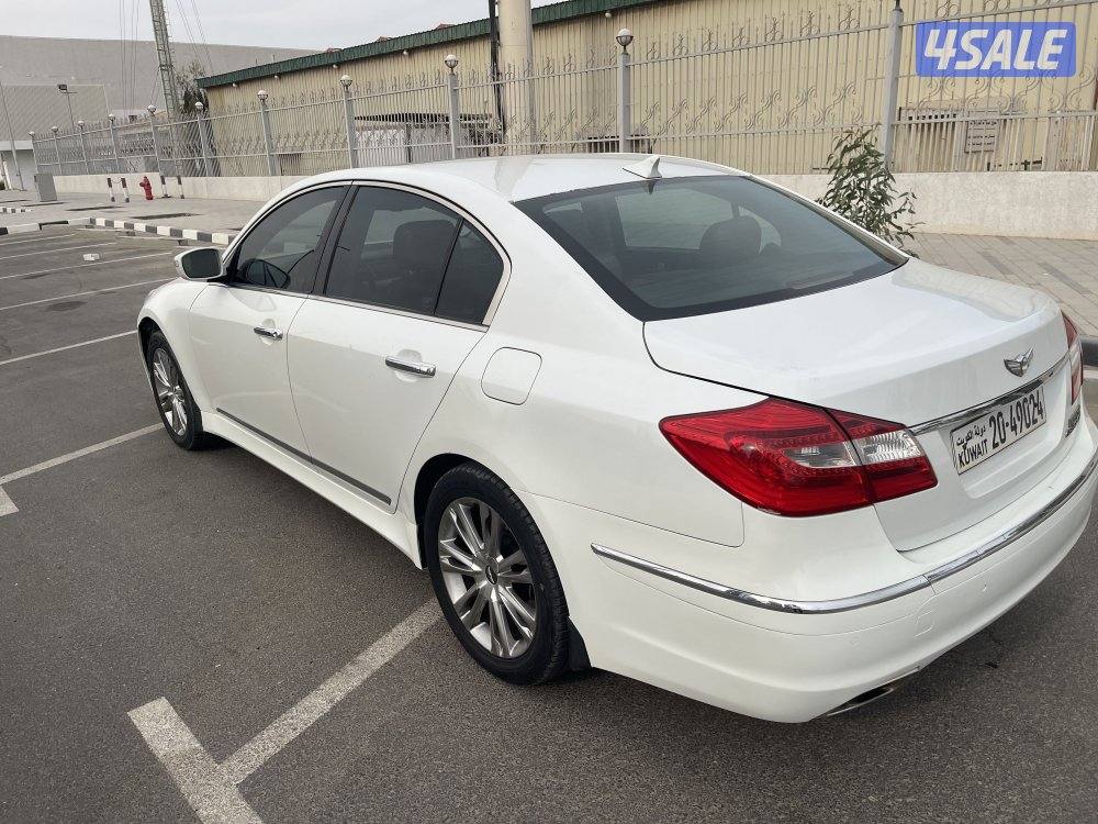 جينسيس 2013 بحاله ممتازه3