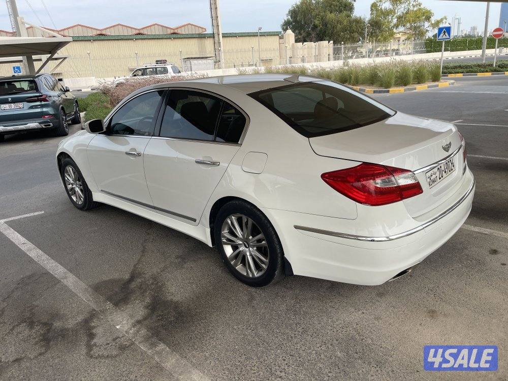 جينسيس 2013 بحاله ممتازه8