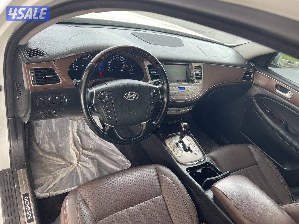 جينسيس 2013 بحاله ممتازه15