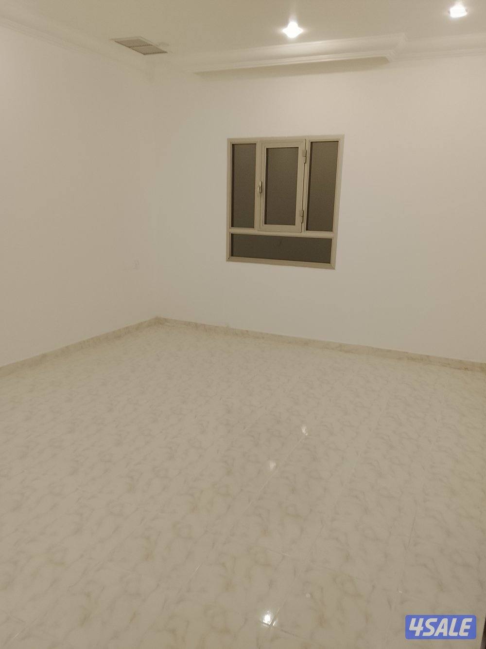 شقه للايجار الفحيحيل3