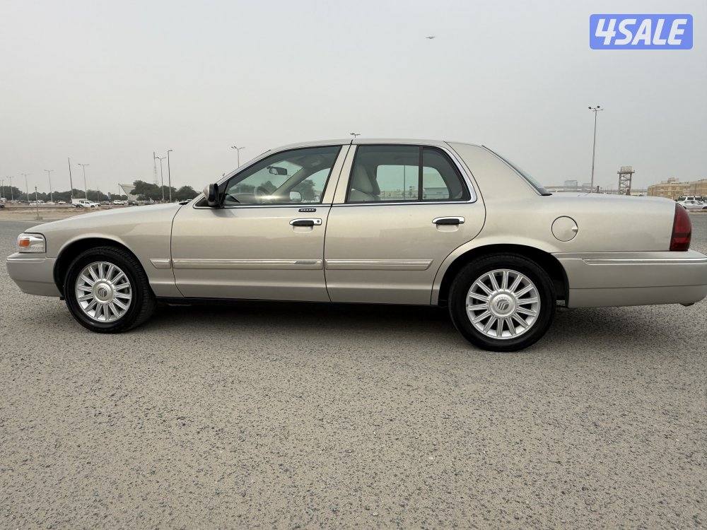 للبيع فورد موديل 2010 شرط الفحص0