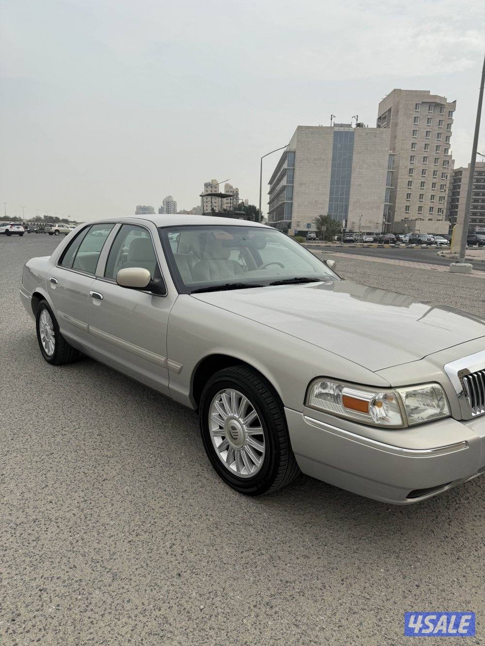 للبيع فورد موديل 2010 شرط الفحص2