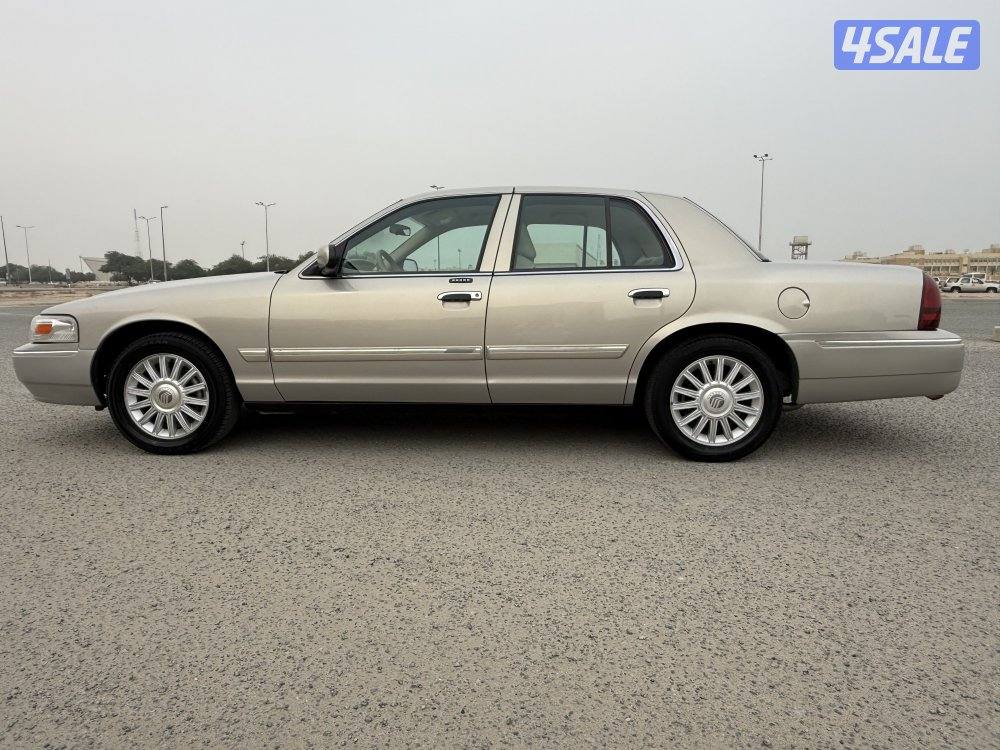 للبيع فورد موديل 2010 شرط الفحص3