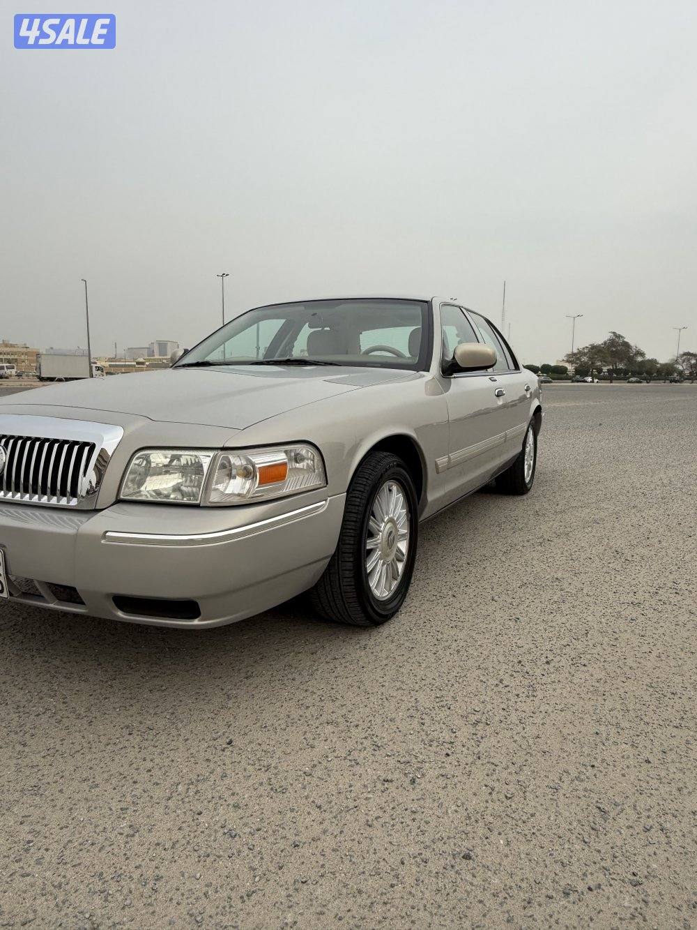 للبيع فورد موديل 2010 شرط الفحص6