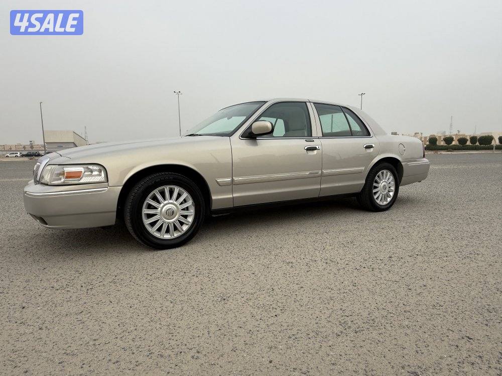 للبيع فورد موديل 2010 شرط الفحص8