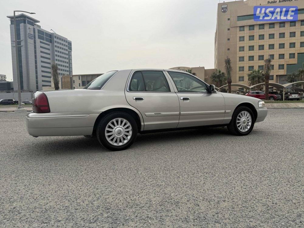 للبيع فورد موديل 2010 شرط الفحص13