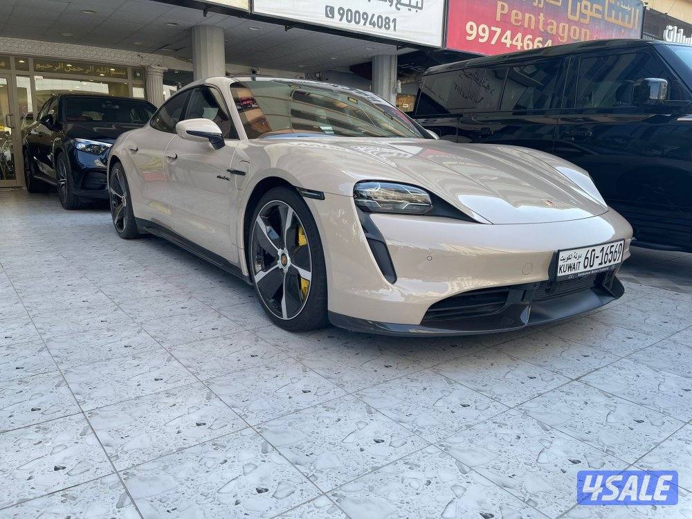 Taycan Turbo S - تايكان تيربو اس0