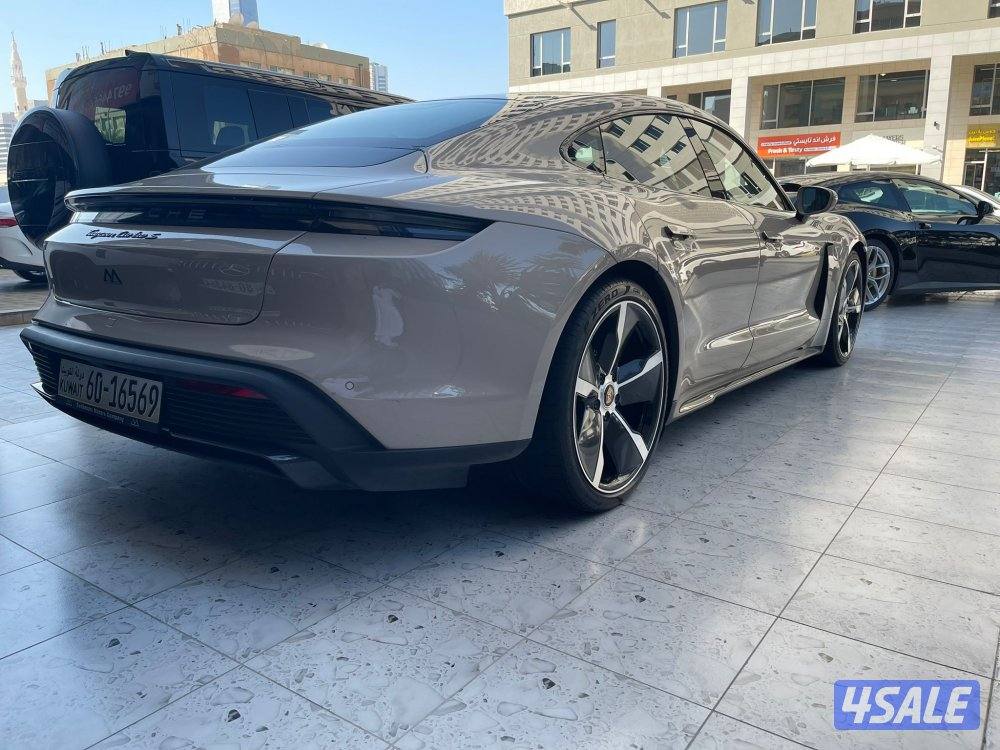 Taycan Turbo S - تايكان تيربو اس3