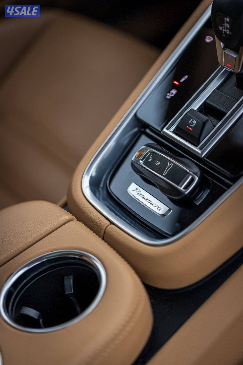 PORSCHE PANAMERA عداد 45 الف9