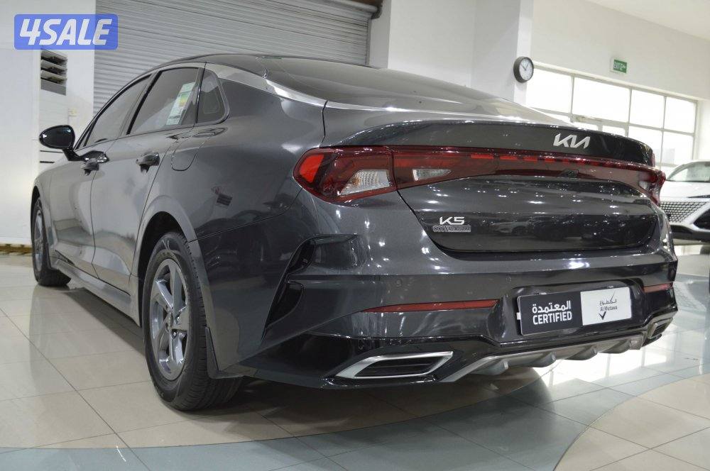 2023 Kia K5 LX - 2.0L5
