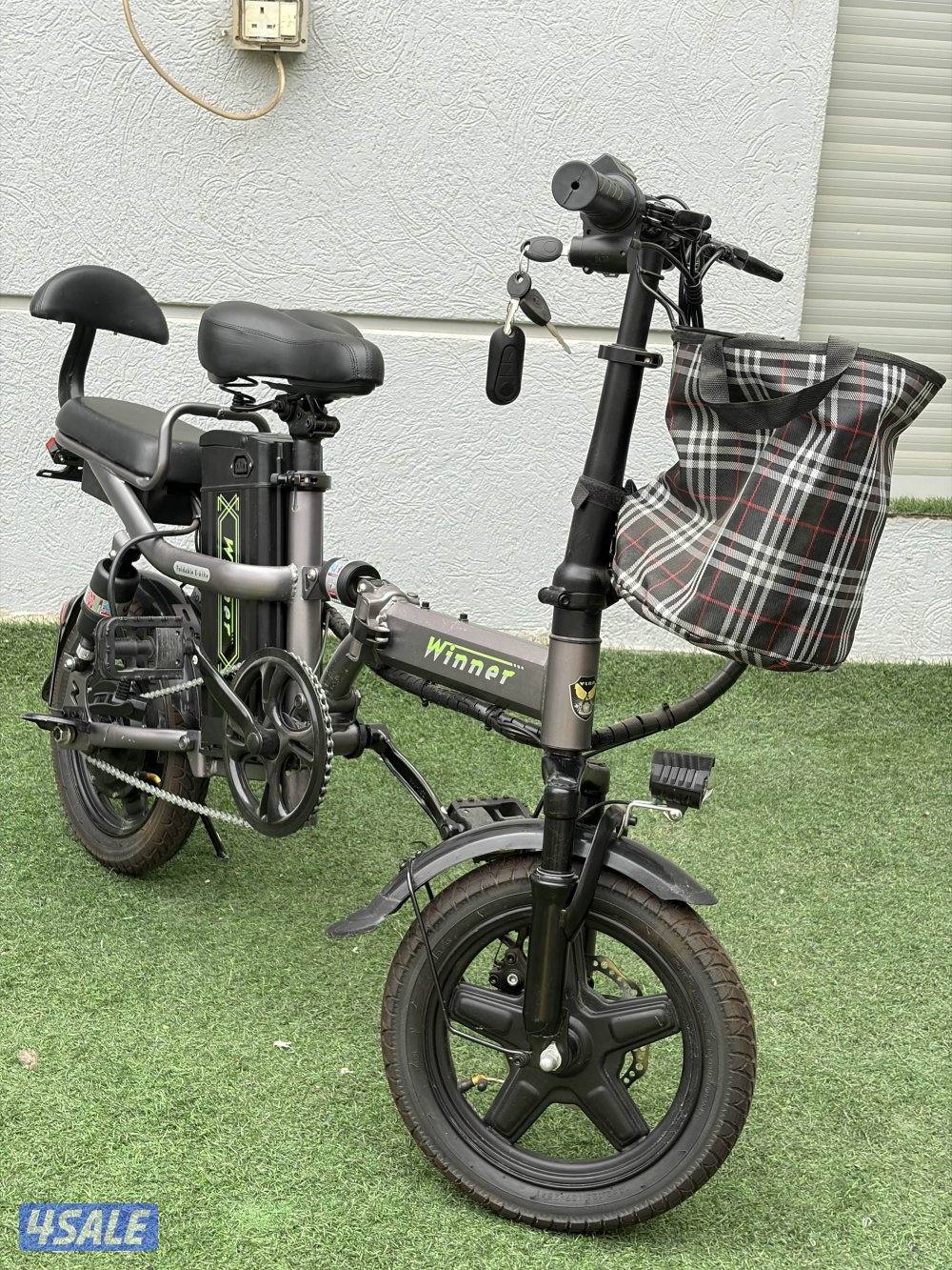 سكوتر دراجه مستخدم مرتين بكامل ملحقاته0