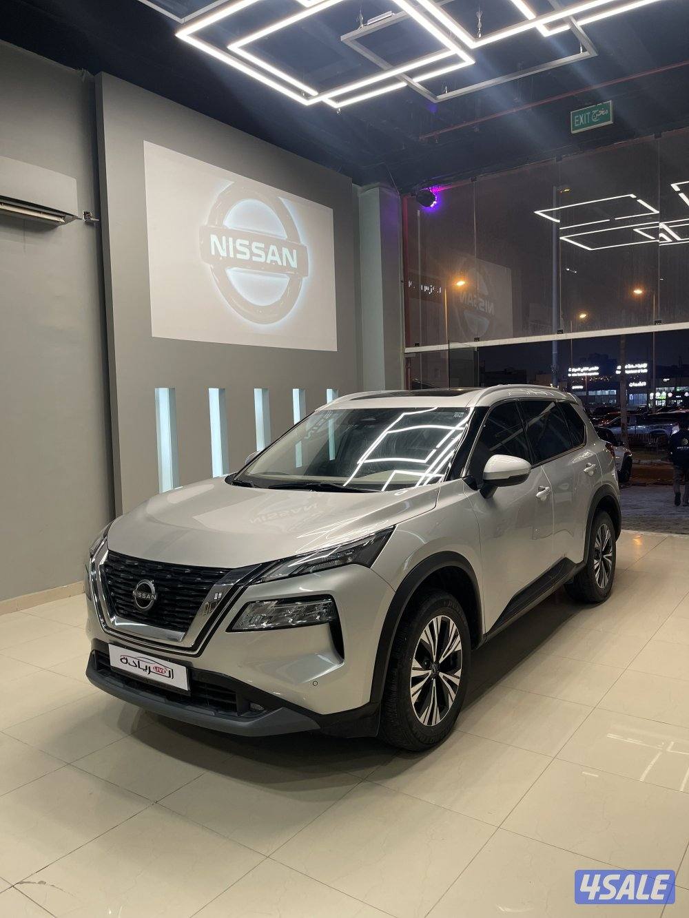 نيسان اكس تريل0