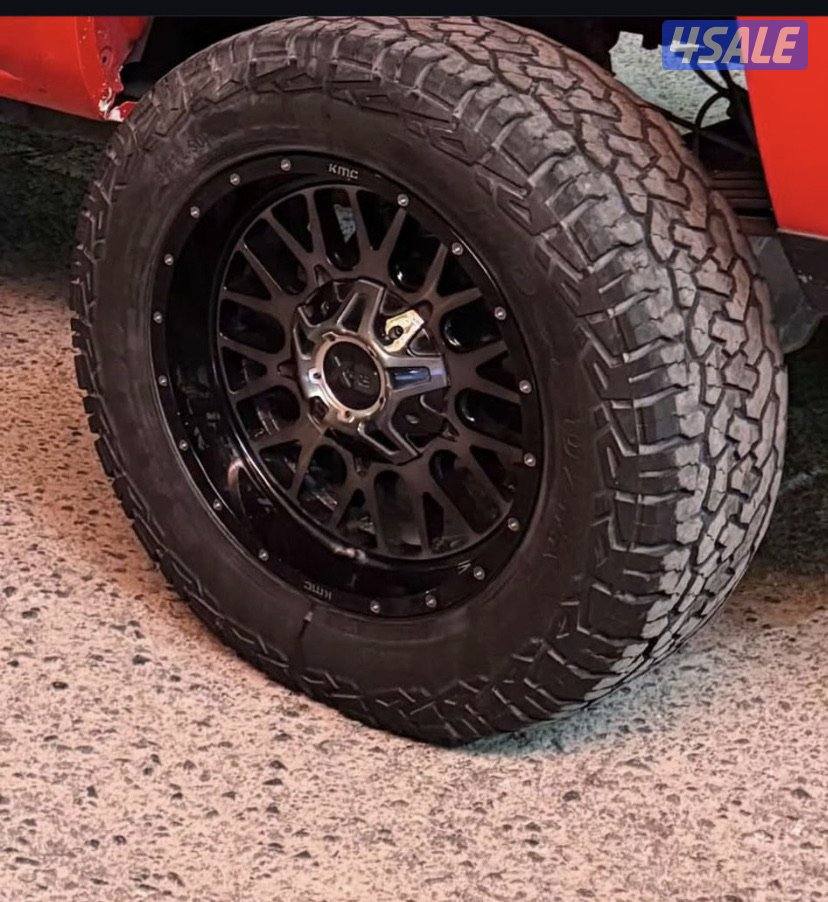 للبيع رنقات kmc مع التواير  حالتهم ممتازه  8براغي0