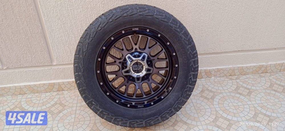 للبيع رنقات kmc مع التواير  حالتهم ممتازه  8براغي2