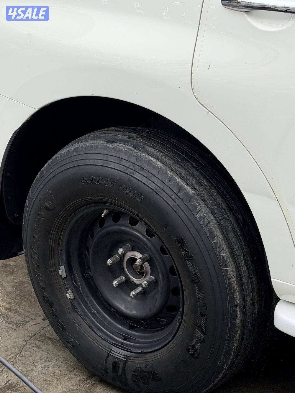 للبيع رنقات هلل راكب عليهم بوالين17- 6براغي الرنقات اصليه مع فلنجات1