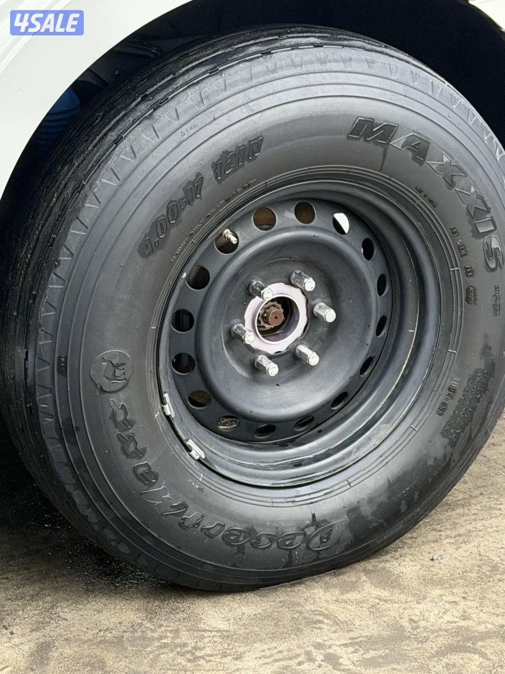 للبيع رنقات هلل راكب عليهم بوالين17- 6براغي الرنقات اصليه مع فلنجات2