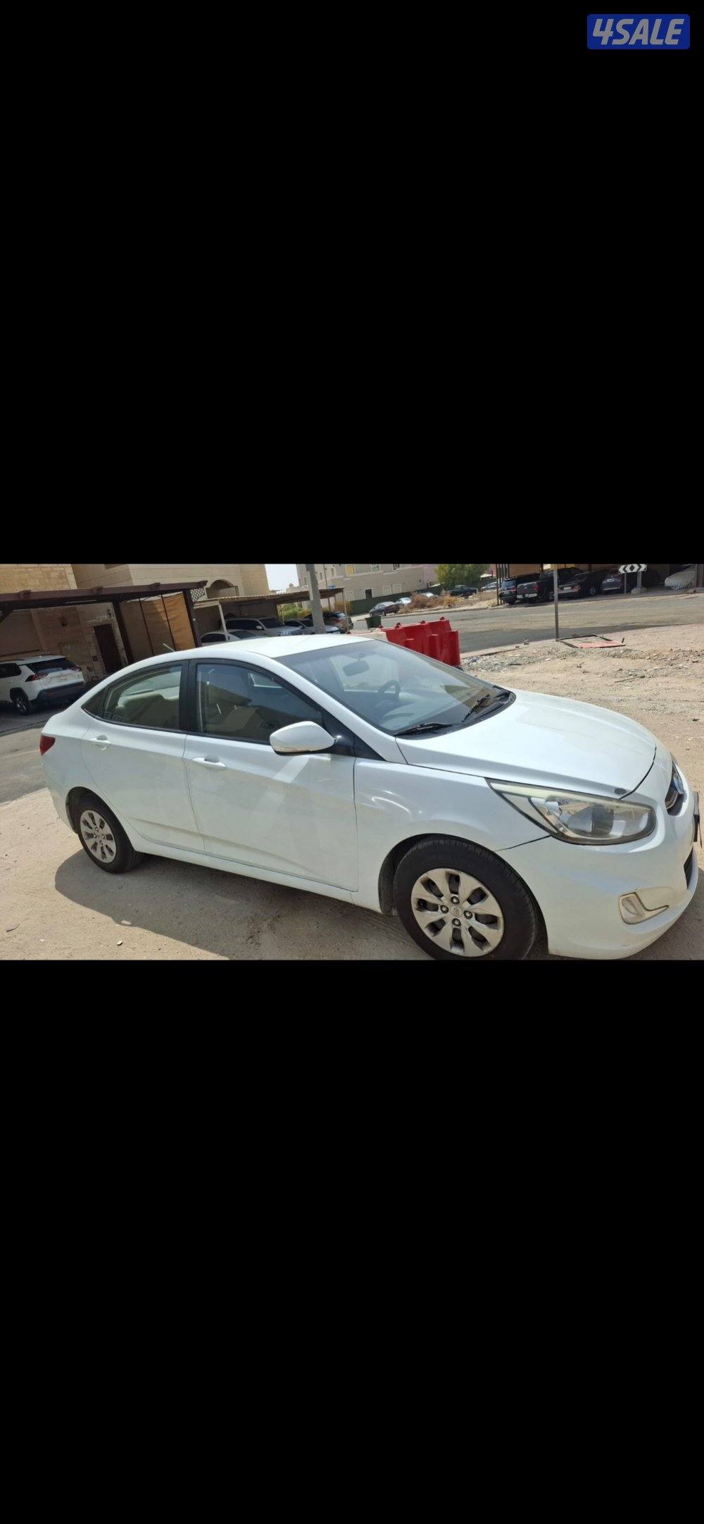 سياره اكسنت0