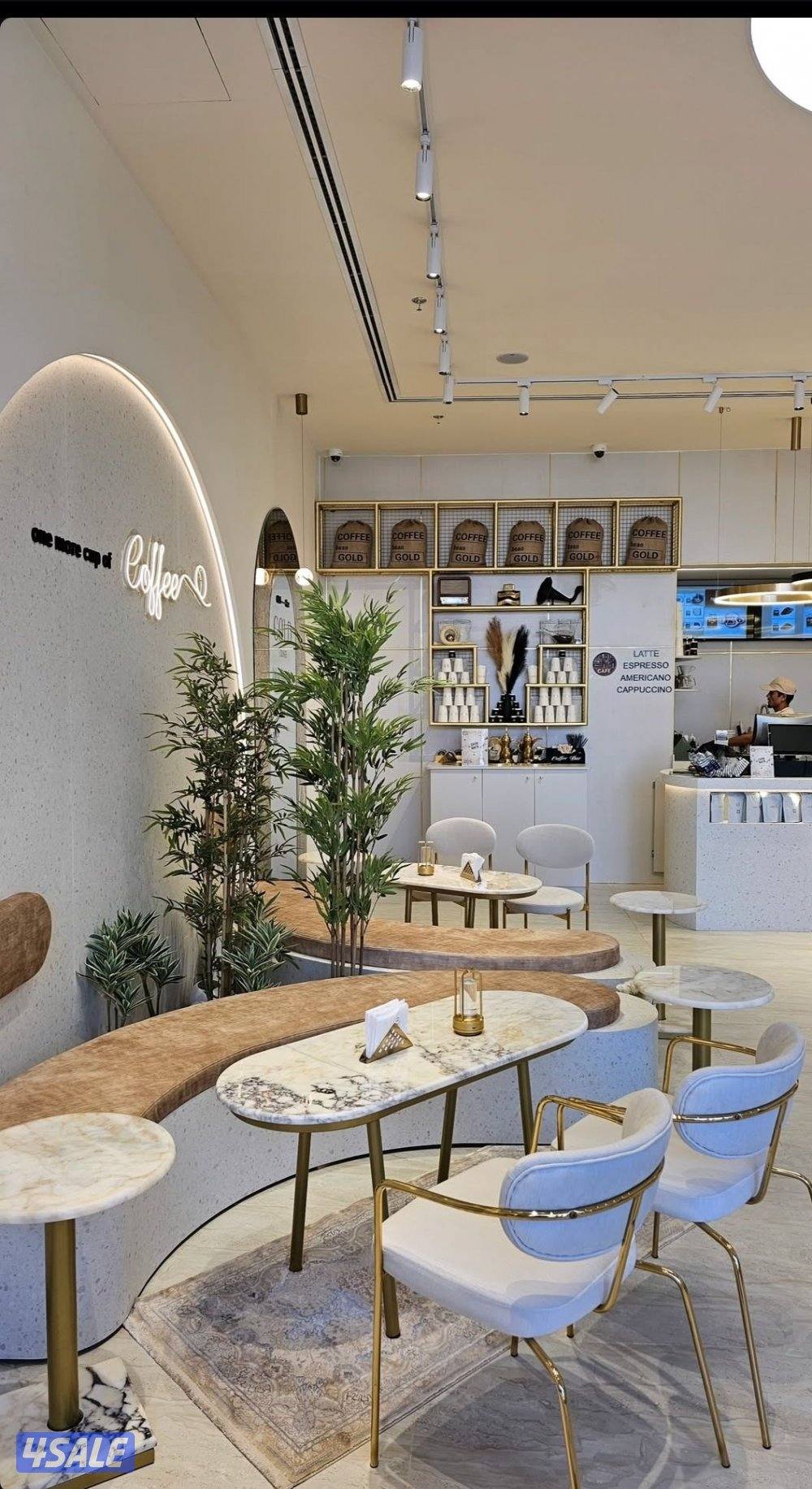 للبيع مطعم وكافية راقي جدا. المهبولة الطريق الساحلي4