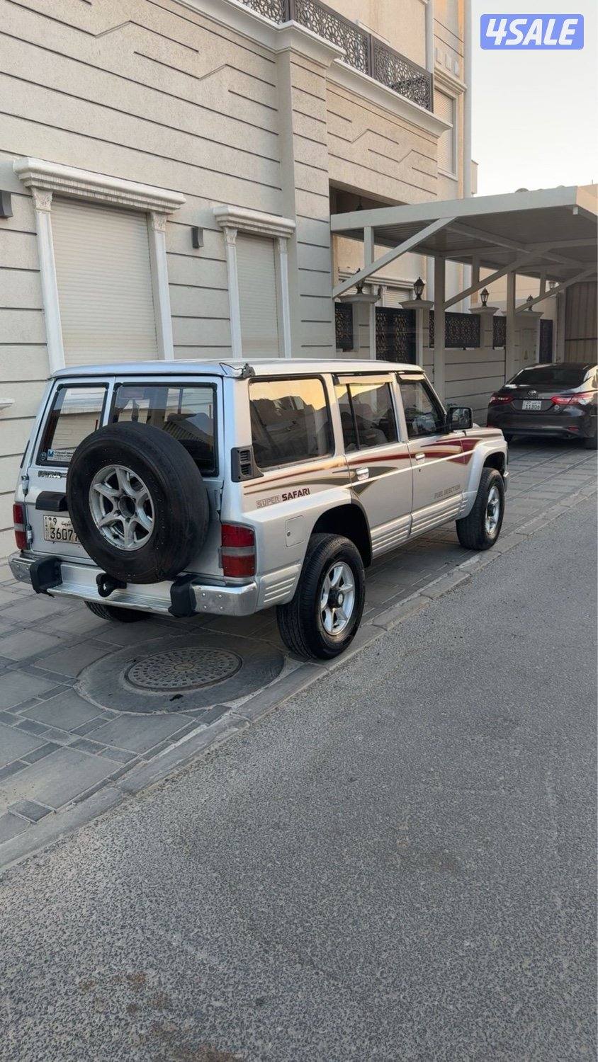 سفاري موديل 1996 بحاله ممتازه1