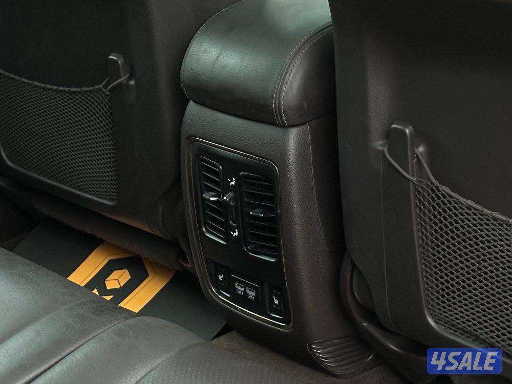 للبيع جيب قراند شيروكي موديل 2014 وارد الملا9