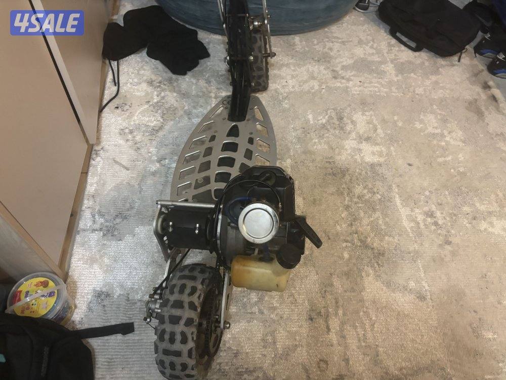 للبيع سكوتر بانزين1