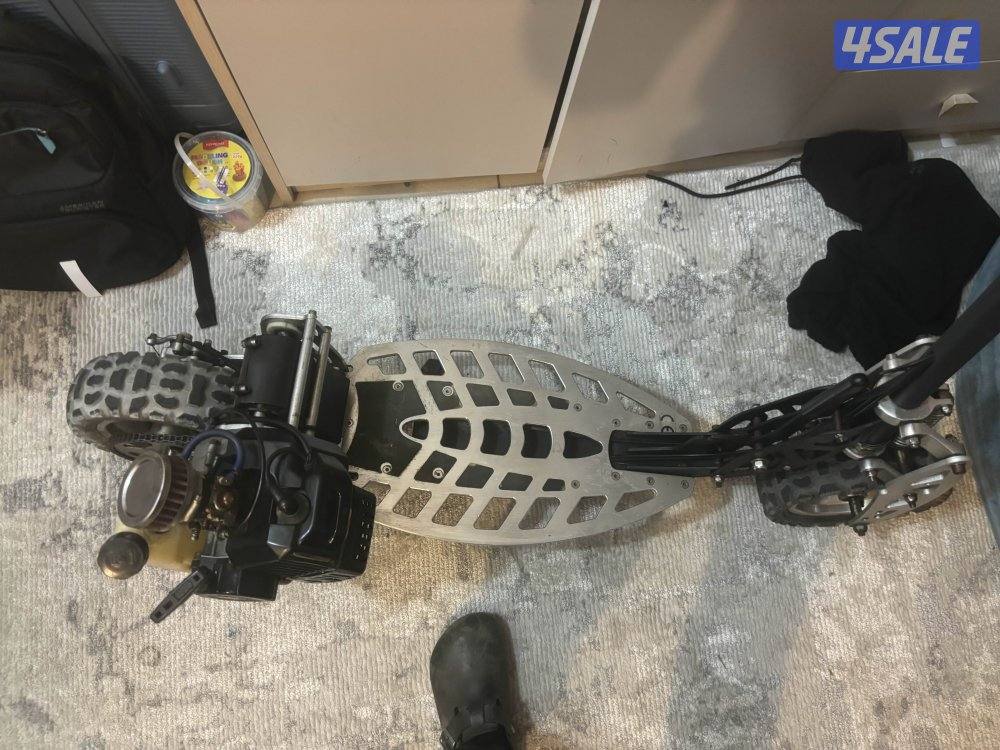 للبيع سكوتر بانزين4