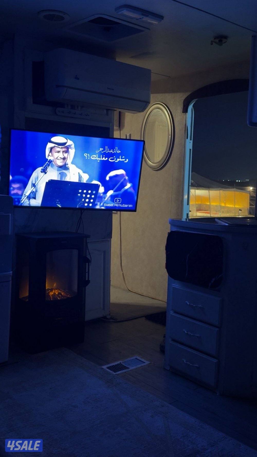 للايجار مخيم مع كرفان خلف اسطبلات الاحمدي متوفر راس السنه2