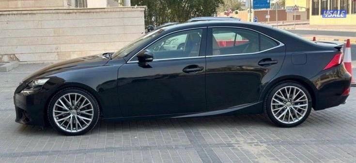 للبيع لكزس is نظيفه جداً وبحاله ممتازه5