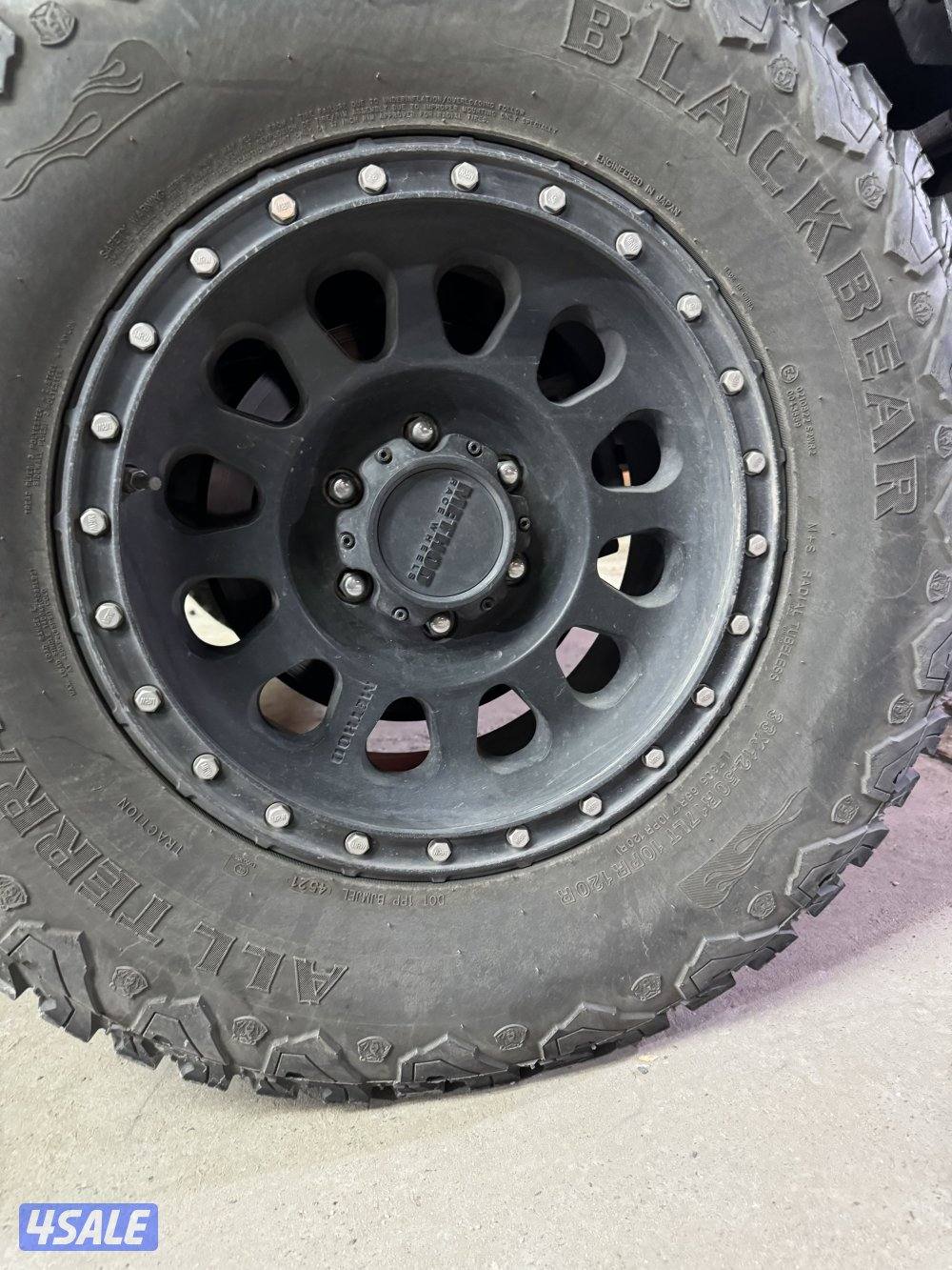 رنقات ميثود اصليه حق سفاري بحالة جيدة مع تواير حجري نص عمري2