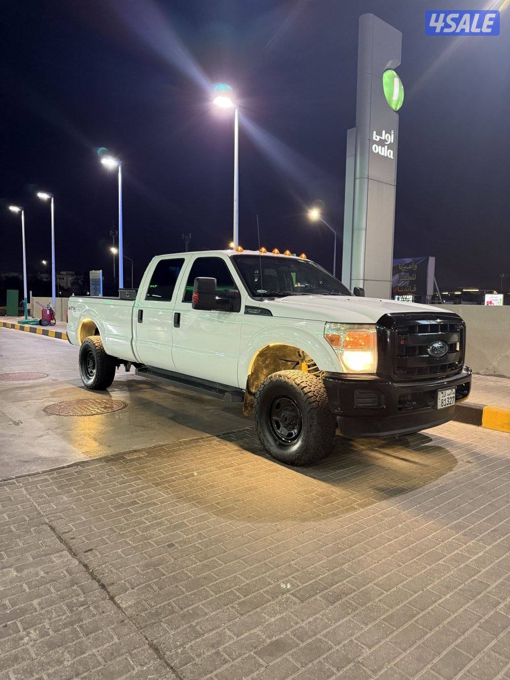 للبيع كرفان معه وانيت0