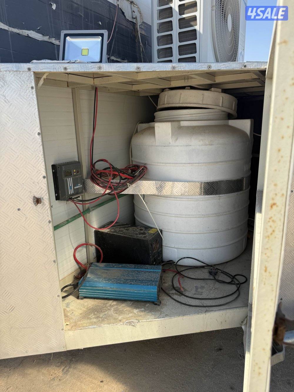 للبيع كرفان معه وانيت11