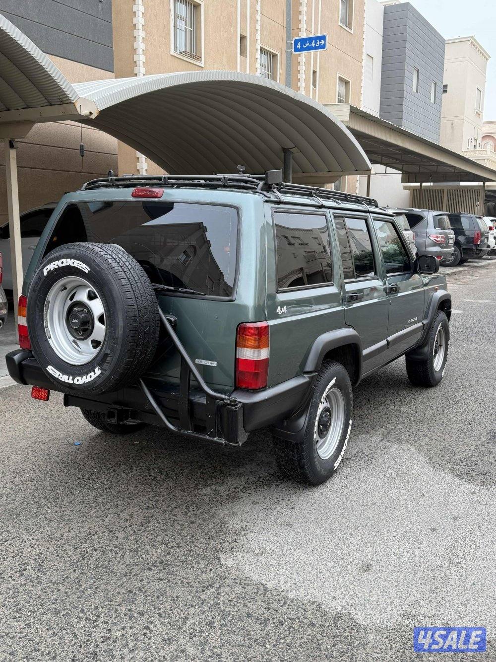 للبيع جيب شروكي 20005