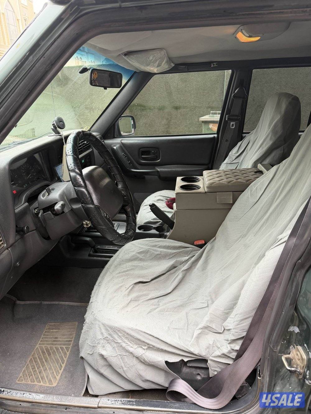 للبيع جيب شروكي 20006