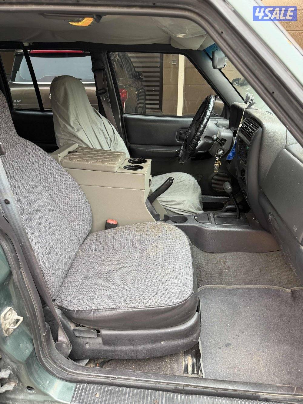 للبيع جيب شروكي 20007