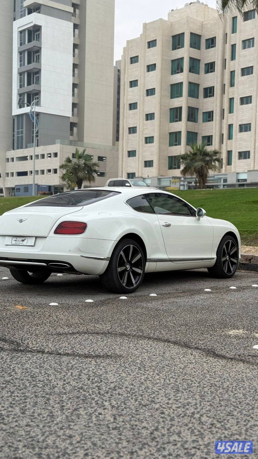 كونتننتال GT موديل 2012 / بحاله ممتازه2