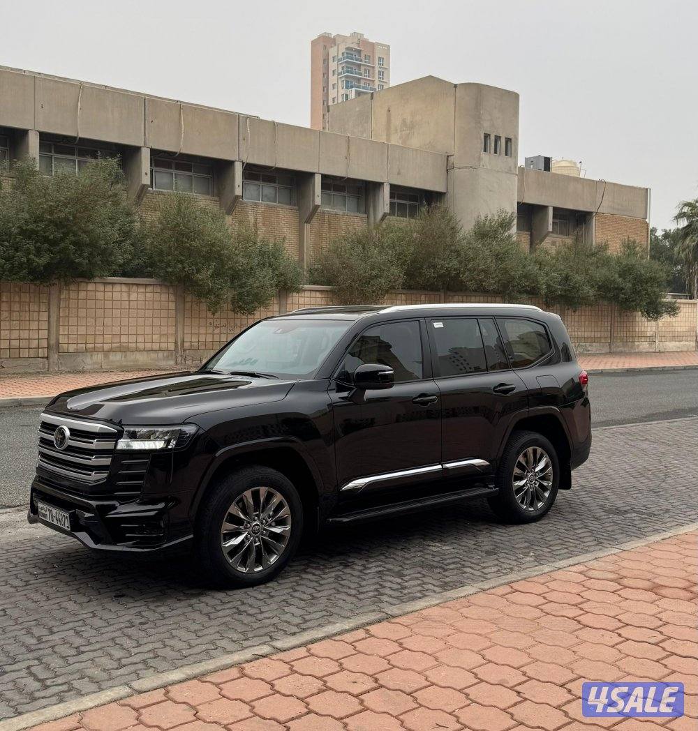 لاند كروزر الساير 2023 تون تيربو _ايرو اس كامل المواصفات صبغ الوكاله1