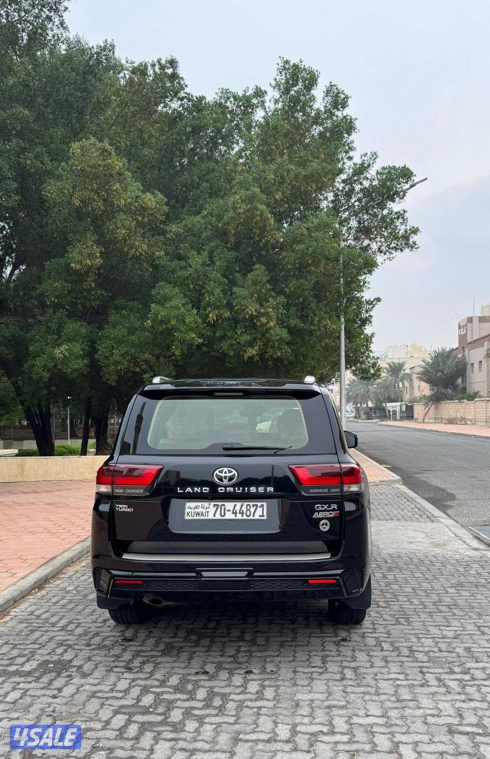 لاند كروزر الساير 2023 تون تيربو _ايرو اس كامل المواصفات صبغ الوكاله4