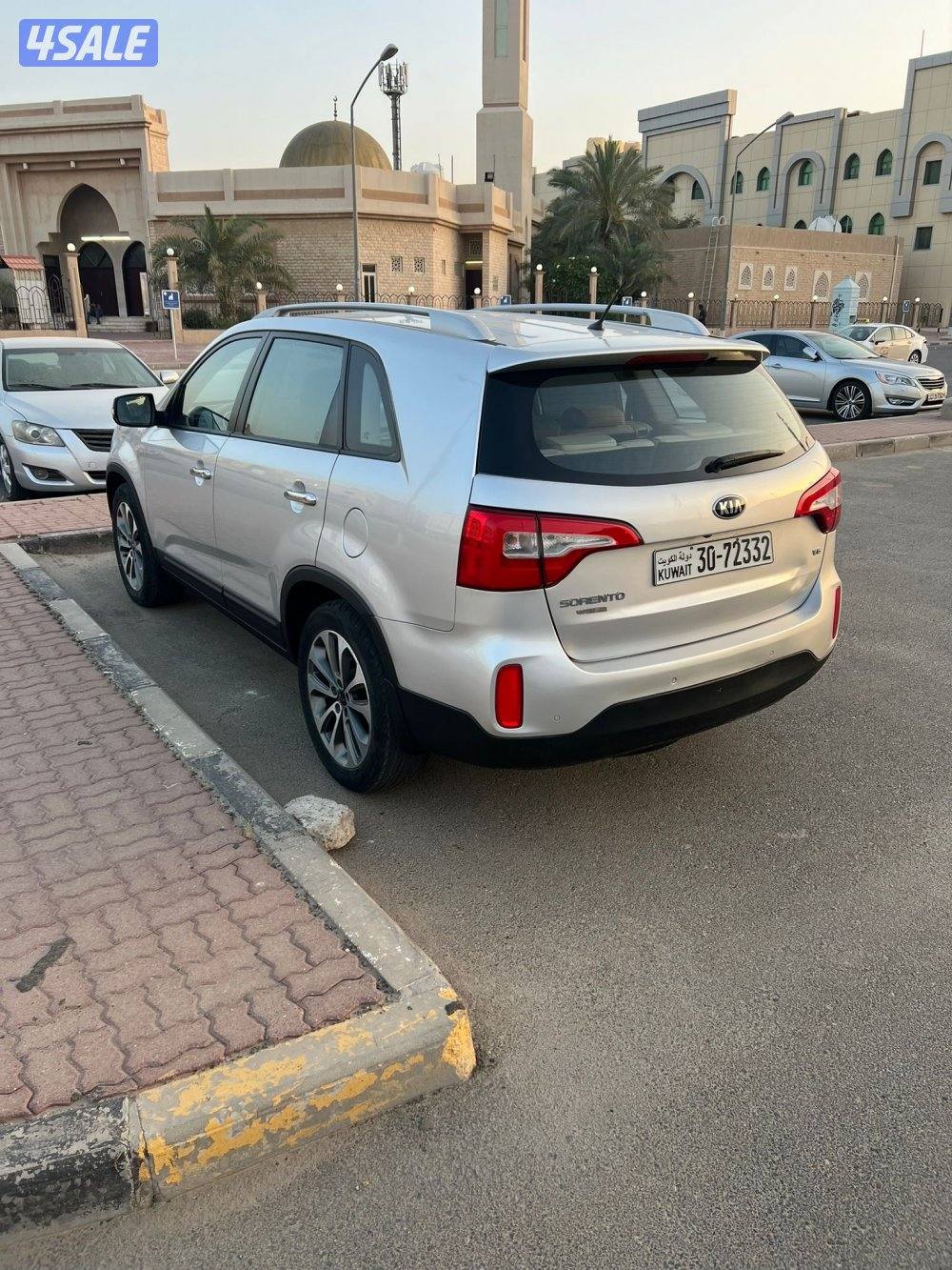 بيع كيا سورينتو موديل 2015 بحالة ممتازة صبغة الوكالة ماشي 1447