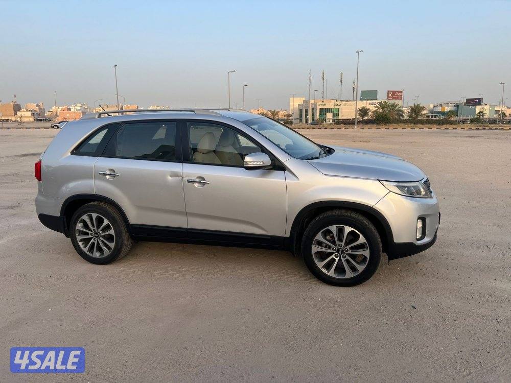 بيع كيا سورينتو موديل 2015 بحالة ممتازة صبغة الوكالة ماشي 14412