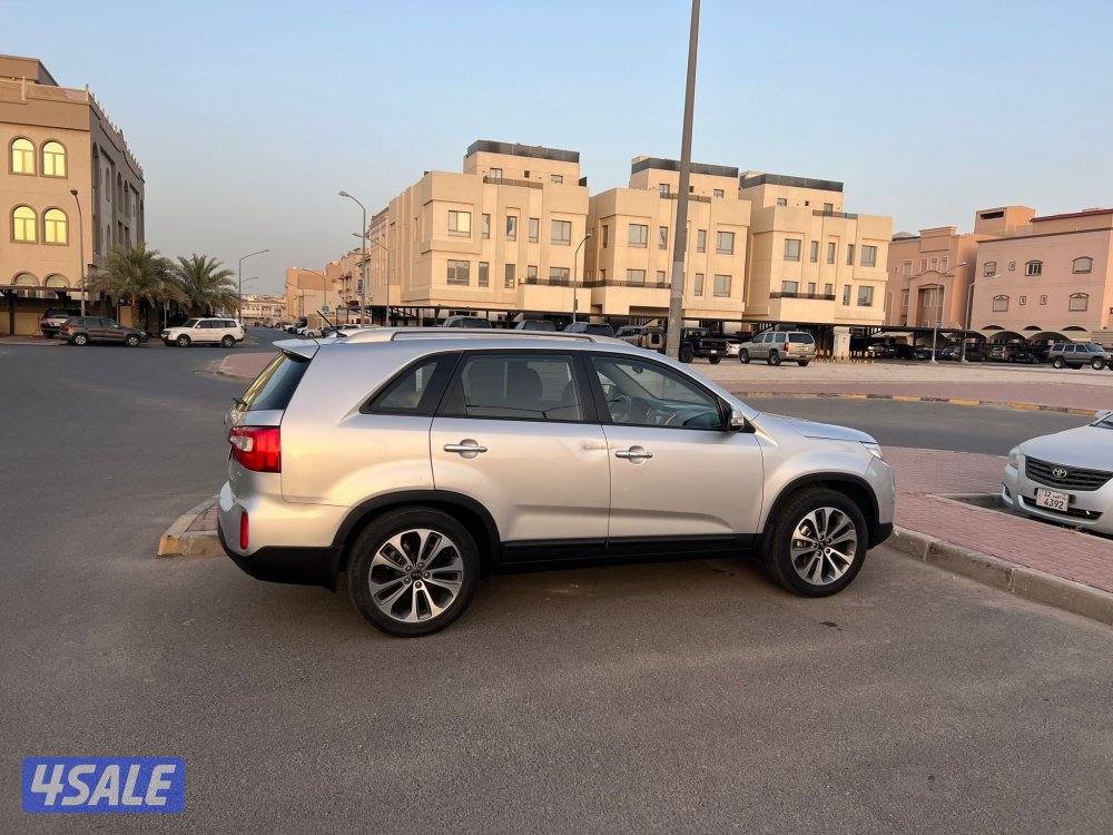 بيع كيا سورينتو موديل 2015 بحالة ممتازة صبغة الوكالة ماشي 14414