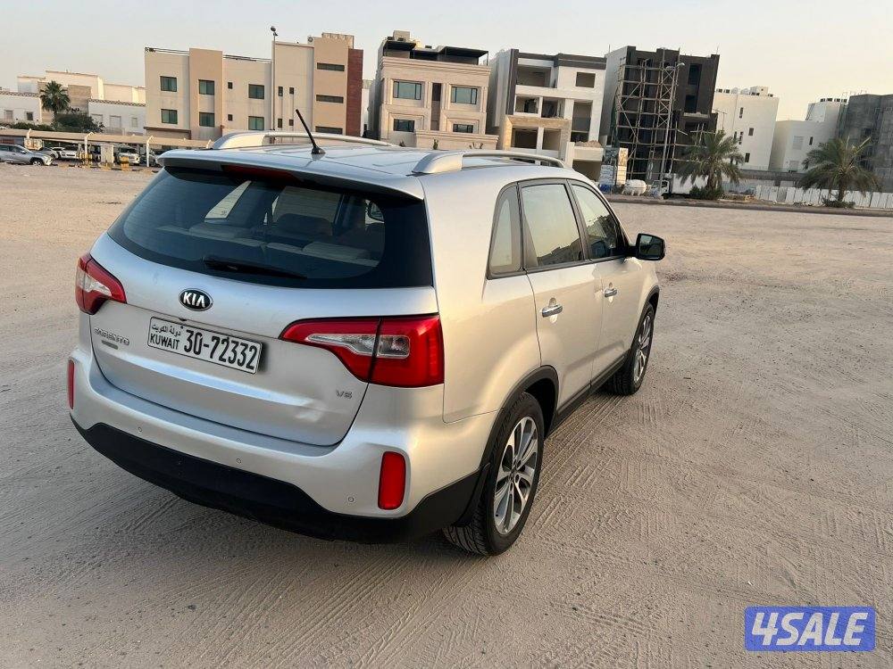 بيع كيا سورينتو موديل 2015 بحالة ممتازة صبغة الوكالة ماشي 14415