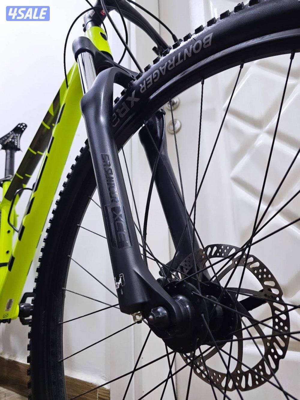 Trek Marlin 5 Clean Bike Well Maintained Extreme Sports Volt Green MTB2